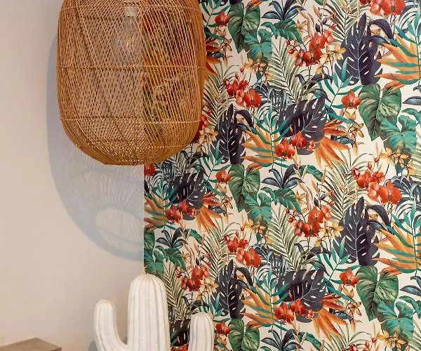 Sun Lovers Ostello *