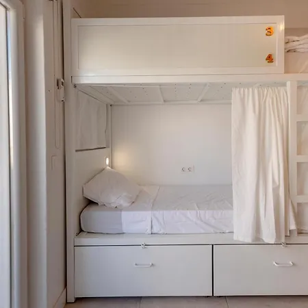 Sun Lovers Vandrerhjem