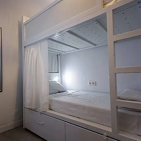 Sun Lovers Hostel *