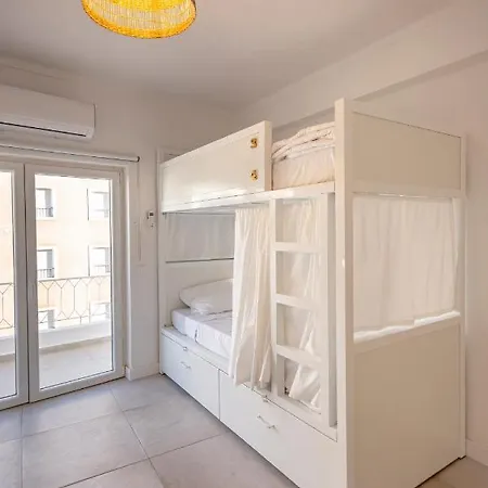 Sun Lovers אלבופיירה